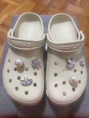 NEW BRIDES CROCS with SIMONE ROCHA GIBBETS  Cream Pearl & Crystal Charm Clogs
